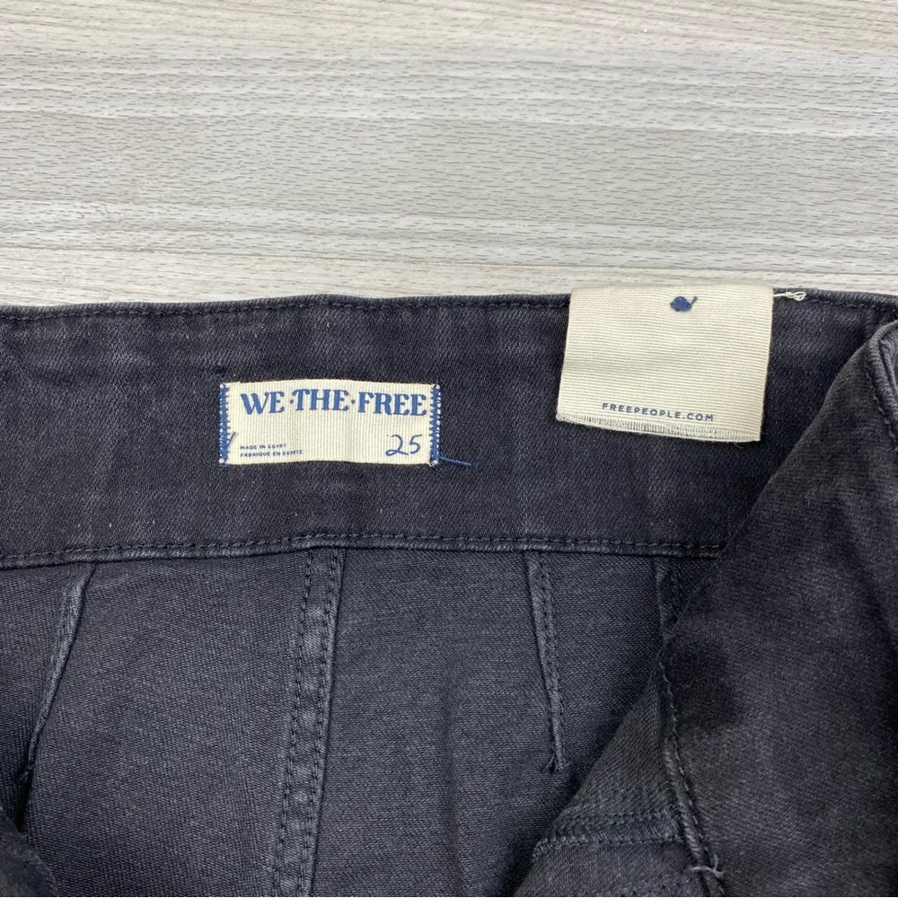 Free People x We The Free Jayde Retro High Rise Flare Stretch Jeans Onyx 25 - Picture 17 of 17